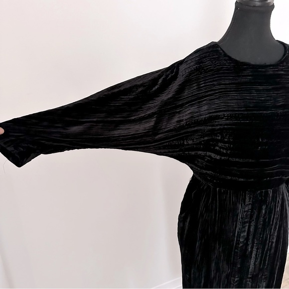 NWT Sz 6 & OTHER STORIES Black Velvet Open Back Midi Dress - Picture 2 of 11